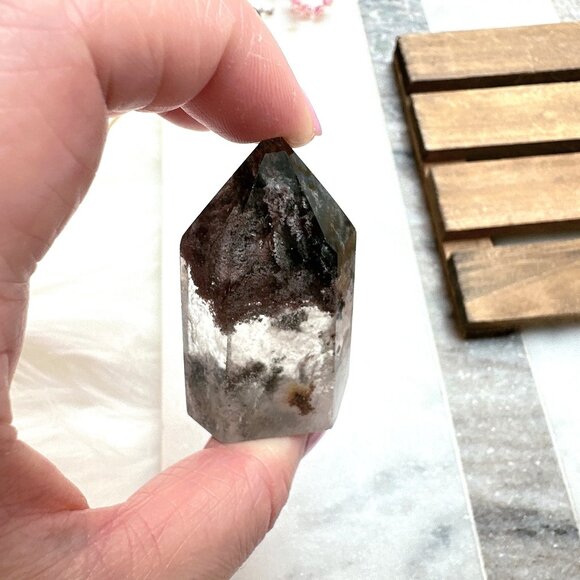 Mini Garden Quartz Polished Point - Picture 6 of 9